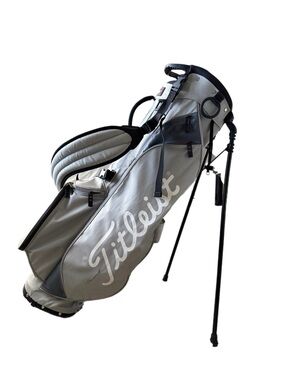 Titleist Players 4 Stand Bag Gray With Rain Covers